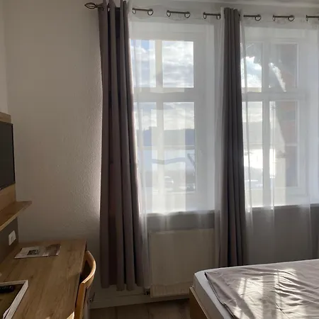 Zum Alten Faehrhaus 게스트하우스 3*